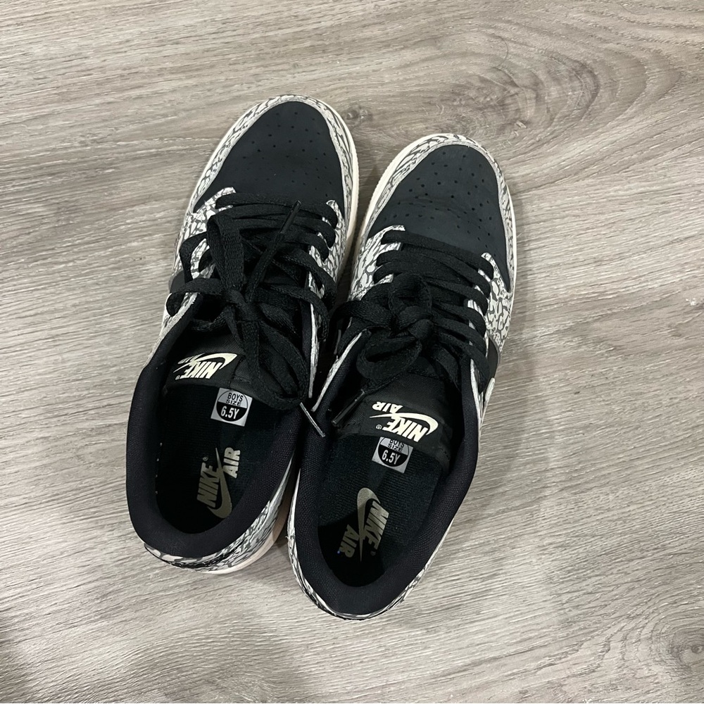 Jordan 1 Retro Low OG Size 6.5Y - Picture 8 of 10